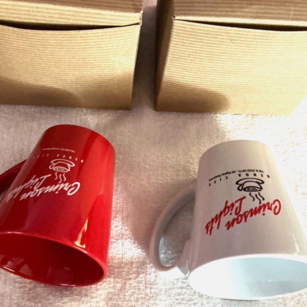 The Young and the Restless Lot of Crimson Lights 13 Oz Coffee Mugs 1White 1Red